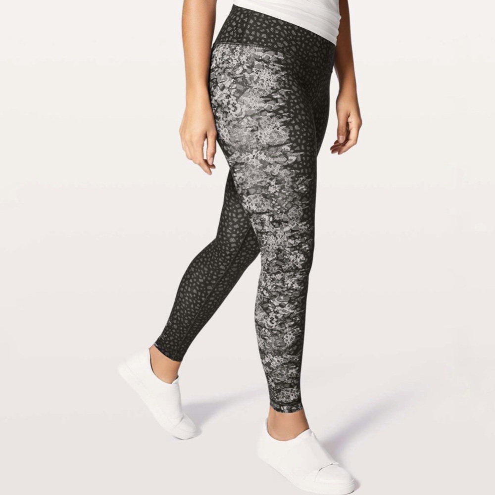 Lululemon | Wunder Under Hi Rise Tight 28"‎ Overlace Ice Grey Back Size 4
